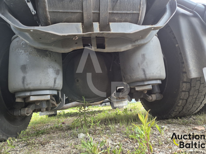 Tractor unit Scania P 94-260: picture 8