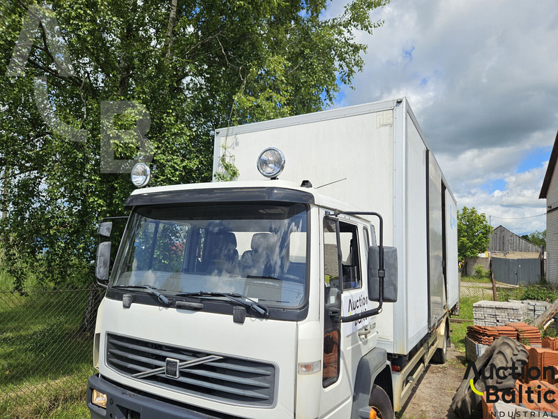 Box truck Volvo FL615: picture 15