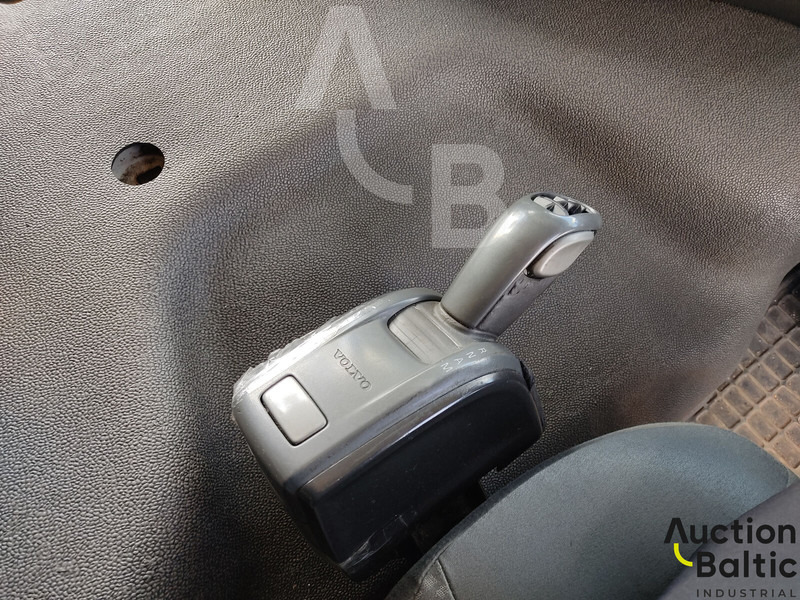 Autotransporter truck Volvo FM: picture 9 Autotransporter truck Volvo FM: picture 9