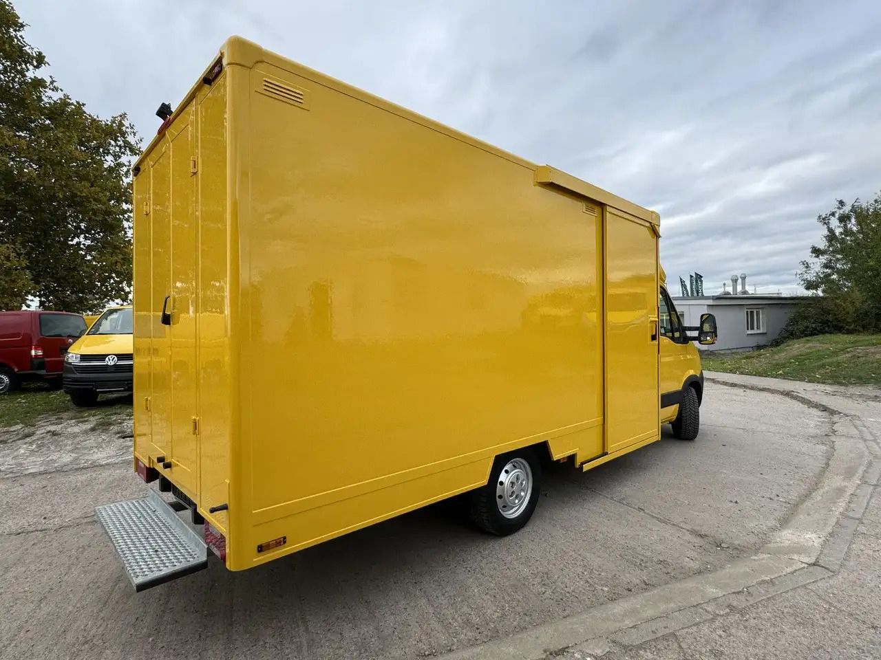 Iveco C30C/ FOODTRUCK/ Daily - Vending truck: picture 4 Iveco C30C/ FOODTRUCK/ Daily - Vending truck: picture 4