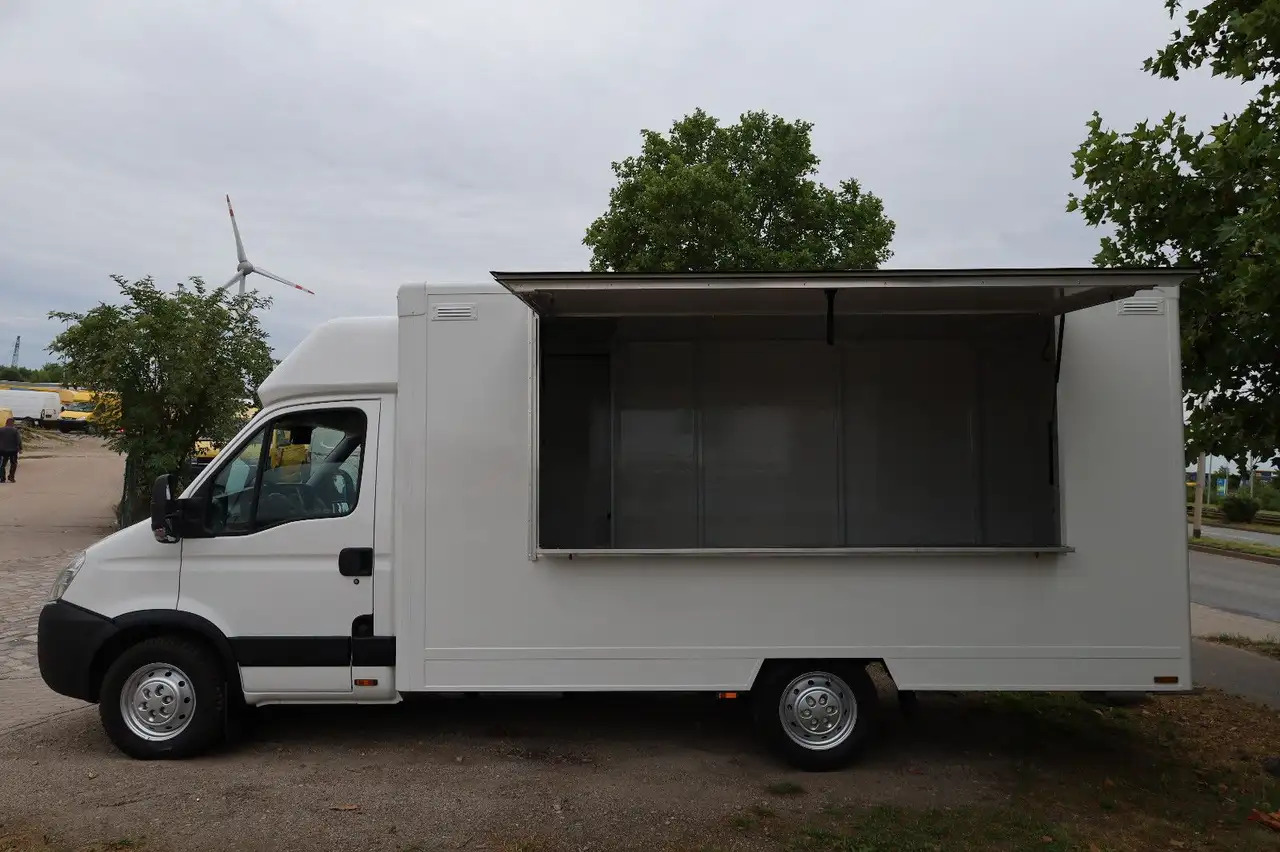 Iveco C30C/ FOODTRUCK/ Daily - Vending truck: picture 1 Iveco C30C/ FOODTRUCK/ Daily - Vending truck: picture 1
