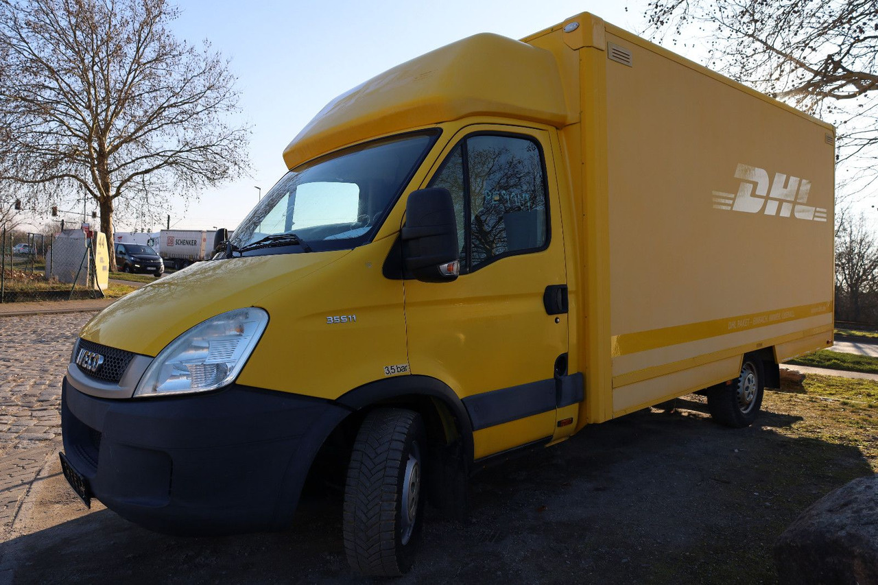 Iveco Daily/ Regalsystem/C30C - Box van: picture 1 Iveco Daily/ Regalsystem/C30C - Box van: picture 1