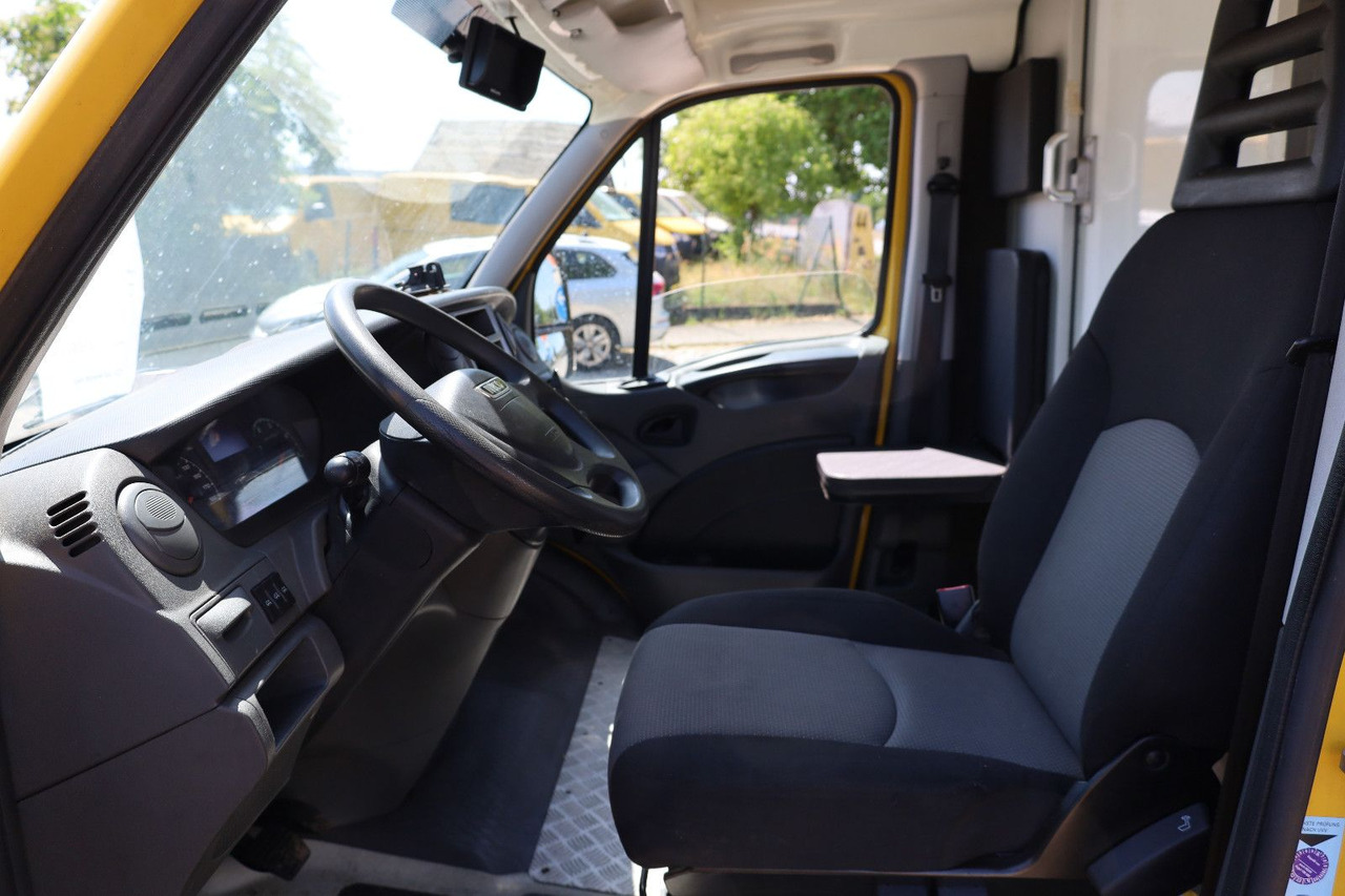 Box van Iveco Daily/ Regalsystem/Luftfeder/KURZ: picture 8