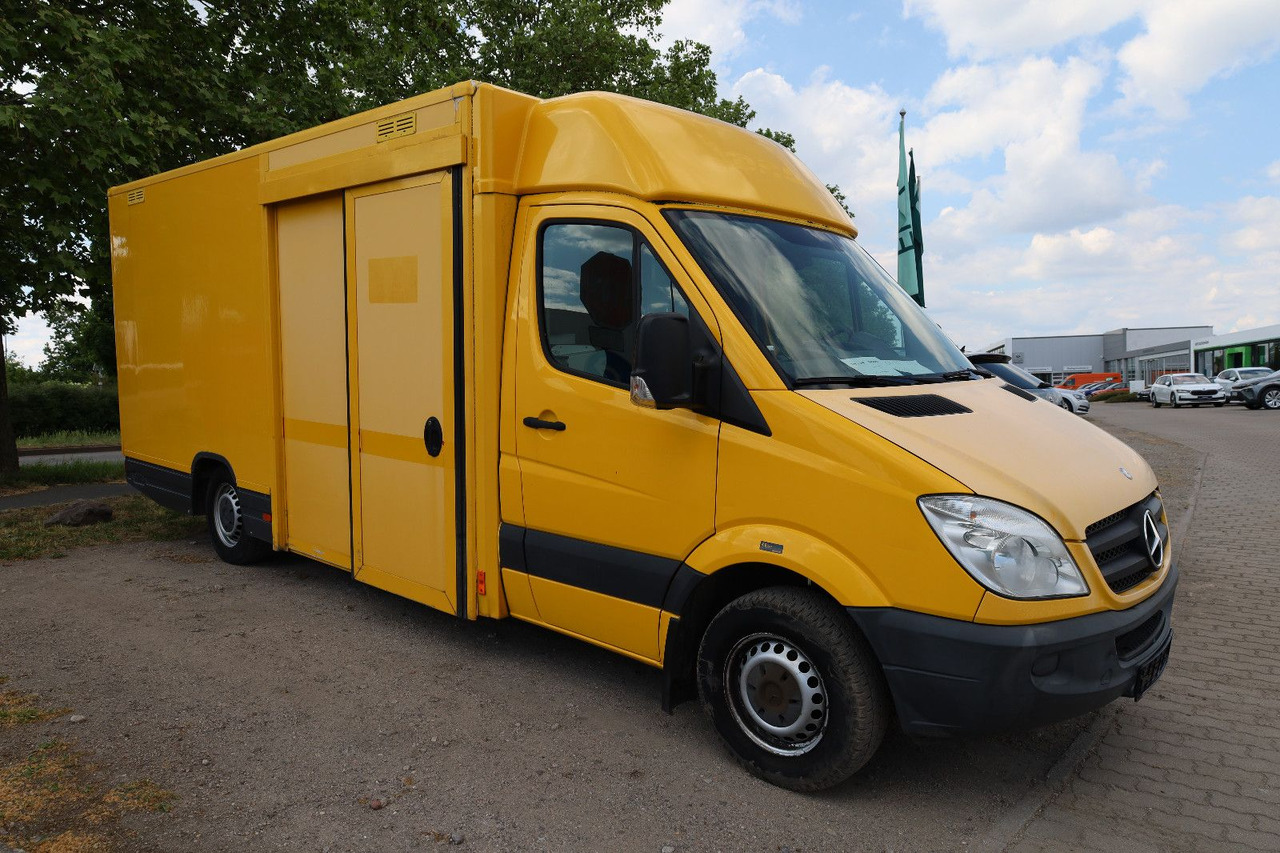 Mercedes-Benz Sprinter II Pritsche/ Koffer - Box van: picture 1 Mercedes-Benz Sprinter II Pritsche/ Koffer - Box van: picture 1