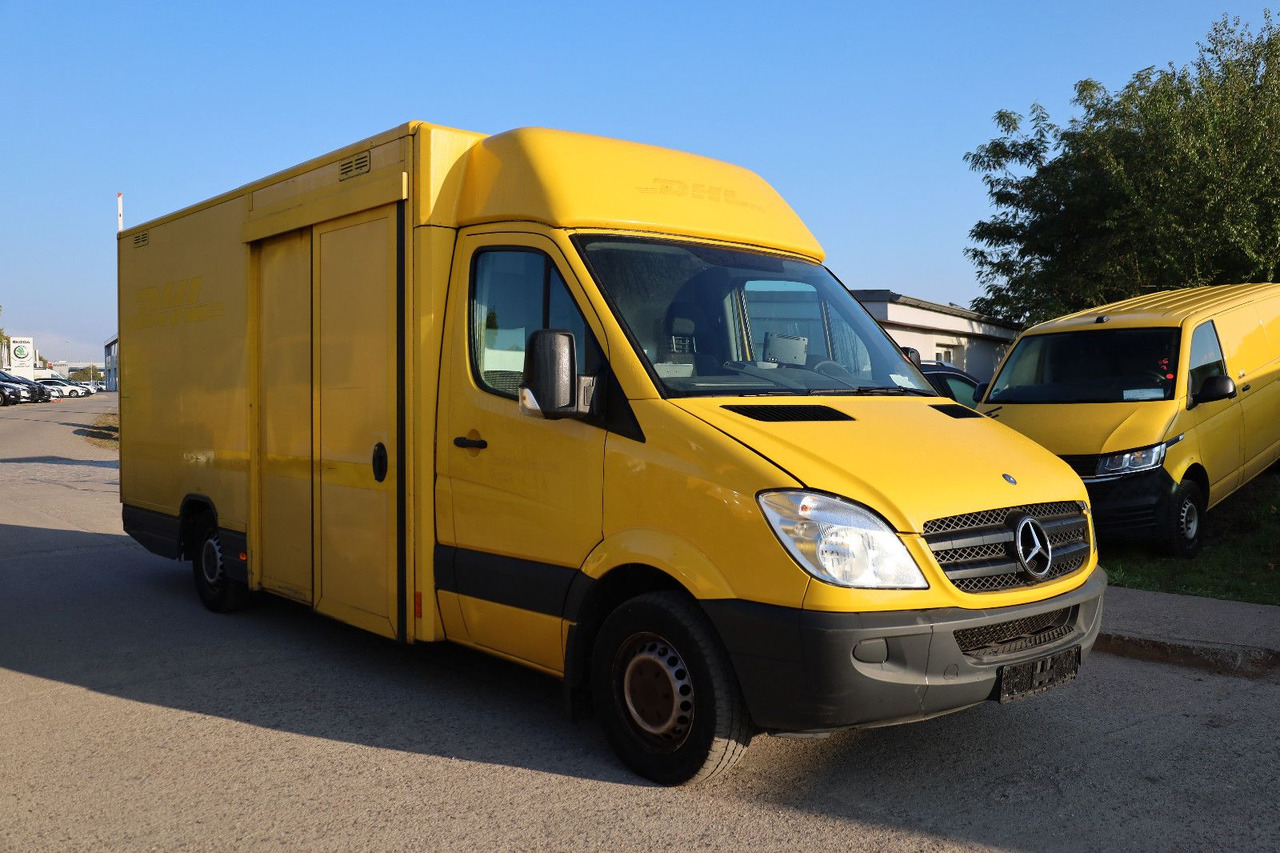 Mercedes-Benz Sprinter II Pritsche/ Koffer/Regalsystem - Box van: picture 2 Mercedes-Benz Sprinter II Pritsche/ Koffer/Regalsystem - Box van: picture 2