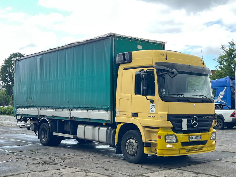 Mercedes-Benz Actros 1832 V6***3Pedal EPS***AIRCO-***Actros 1832*** - Box truck: picture 1 Mercedes-Benz Actros 1832 V6***3Pedal EPS***AIRCO-***Actros 1832*** - Box truck: picture 1