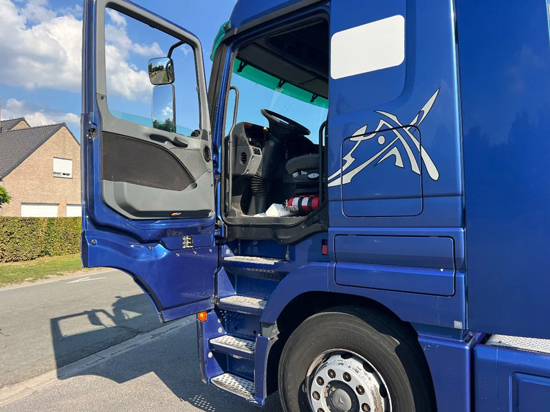 Mercedes-Benz Actros 1850 V8***Euro3**MEGA SPACE 1850 TOP CONDITION** - Tractor unit: picture 3 Mercedes-Benz Actros 1850 V8***Euro3**MEGA SPACE 1850 TOP CONDITION** - Tractor unit: picture 3