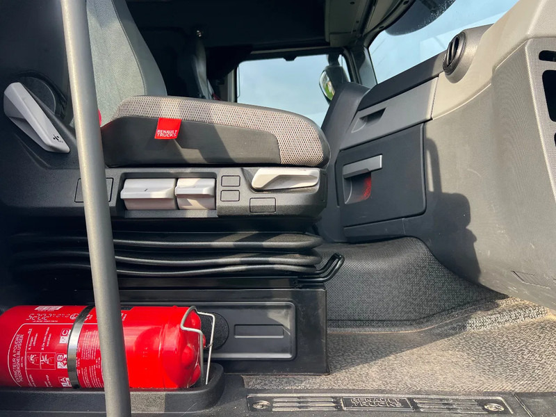 Tractor unit Renault T460 2016**Belgian truck**NW Tacho**T460 2016: picture 13 Tractor unit Renault T460 2016**Belgian truck**NW Tacho**T460 2016: picture 13