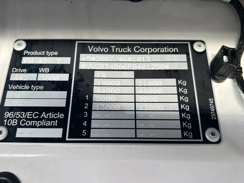 Volvo FH 500 XL CAB**FH 500 TURBO COMPOUND*Model 2023 - Tractor unit: picture 5 Volvo FH 500 XL CAB**FH 500 TURBO COMPOUND*Model 2023 - Tractor unit: picture 5