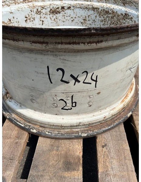 Rim New Holland velgen 12 x 24: picture 1