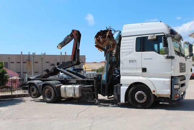 MAN TGA 26.360 FG 6x2 LL GERGEN Abroll + Penz Kran - Hook lift truck, Crane truck: picture 4 MAN TGA 26.360 FG 6x2 LL GERGEN Abroll + Penz Kran - Hook lift truck, Crane truck: picture 4