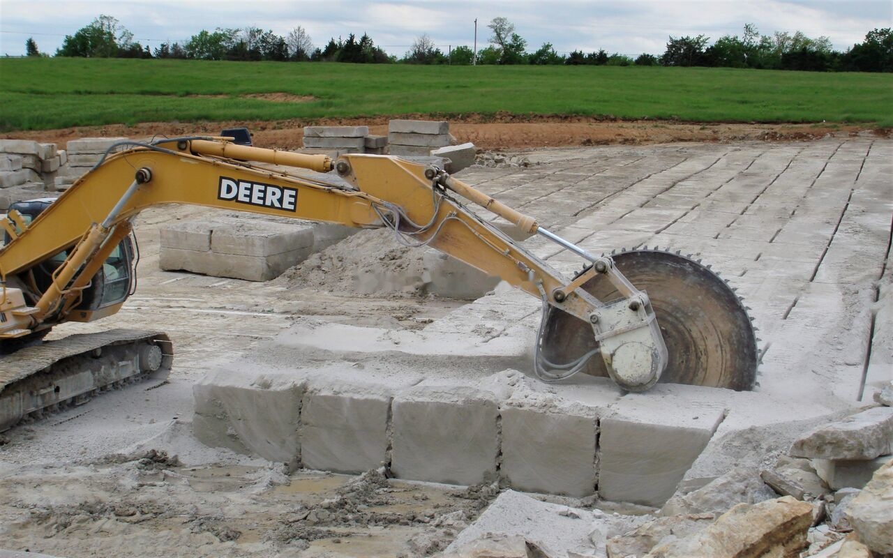 AME Hydraulic Rock Saw - Attachment for Excavator: picture 2 AME Hydraulic Rock Saw - Attachment for Excavator: picture 2