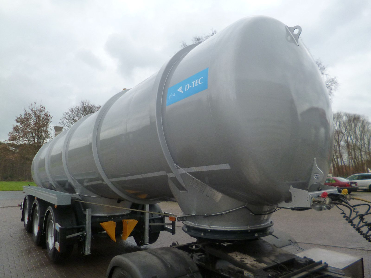 D-TEC TANKTRAILER FV2011-20-R295 D-TEC Gülletanker FV2011 Zwangslenkung - Tank semi-trailer: picture 2 D-TEC TANKTRAILER FV2011-20-R295 D-TEC Gülletanker FV2011 Zwangslenkung - Tank semi-trailer: picture 2