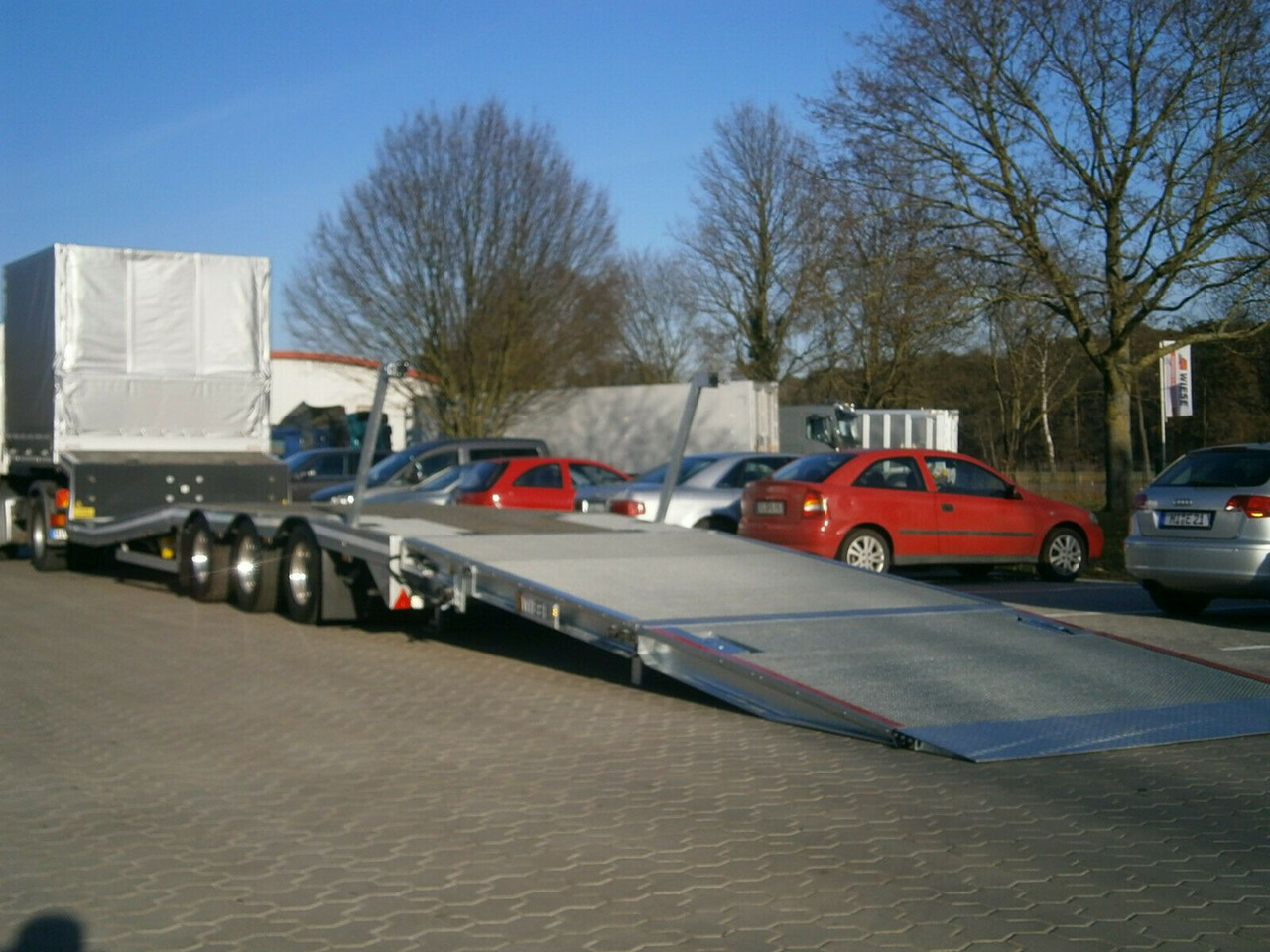Gabelstaplertransporter Tiefbett Rampen - Low loader semi-trailer: picture 5 Gabelstaplertransporter Tiefbett Rampen - Low loader semi-trailer: picture 5