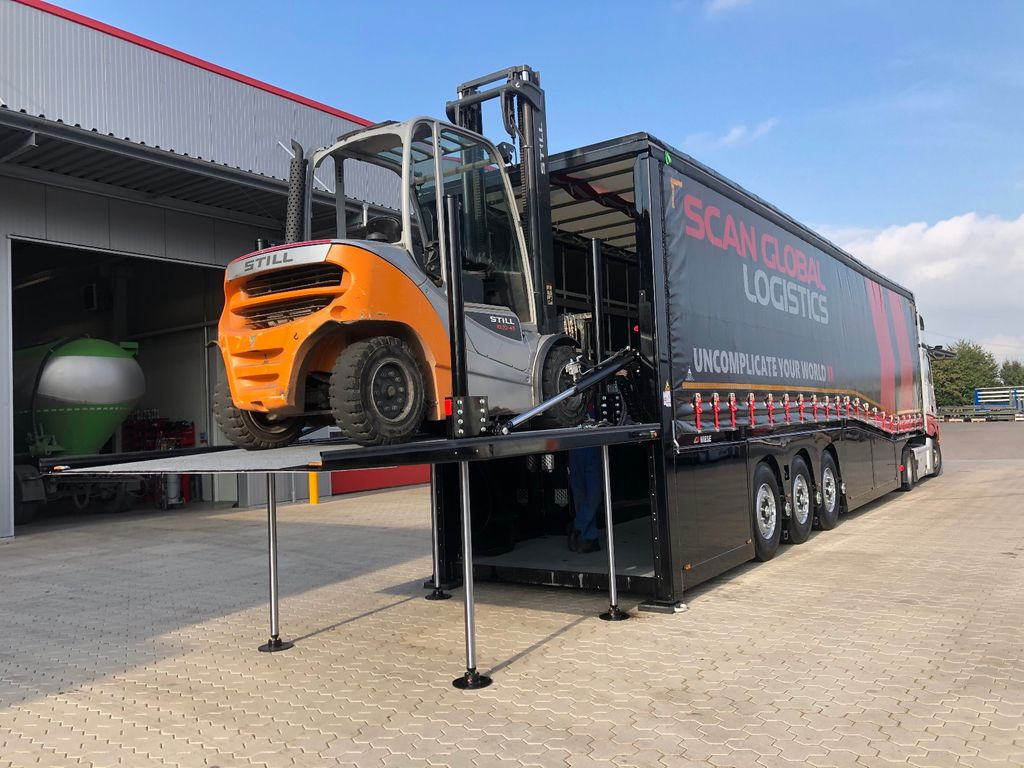 Innenlader Zwischenlader Gabelstaplertransporter Innenlader Zwischenlader Gabelstaplertransporter - Low loader semi-trailer: picture 5 Innenlader Zwischenlader Gabelstaplertransporter Innenlader Zwischenlader Gabelstaplertransporter - Low loader semi-trailer: picture 5