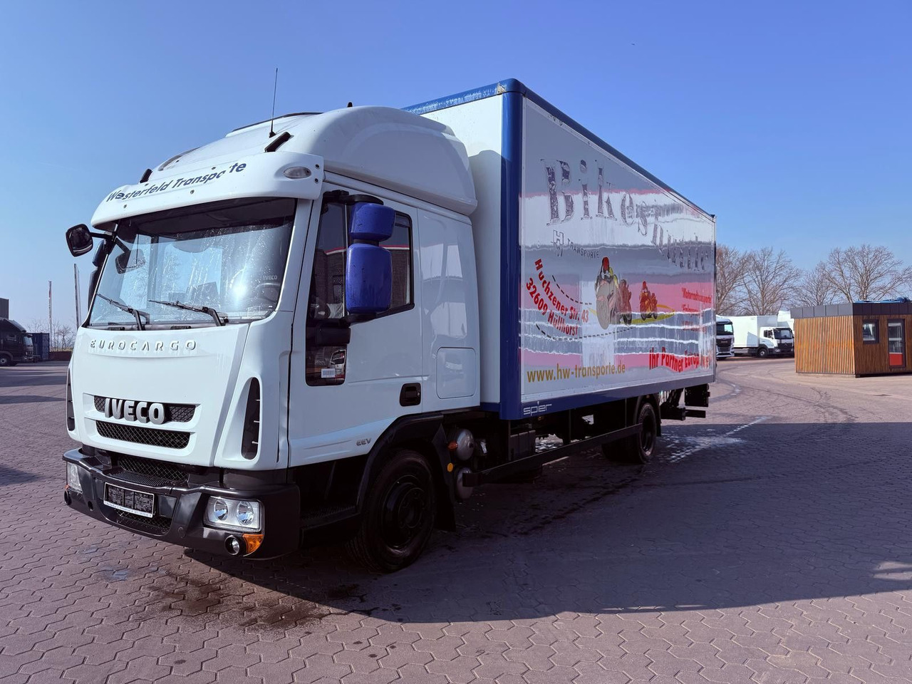 Iveco EEV 80E22 EuroCargo Koffer mit Ladebordwand 1T - Box van: picture 2 Iveco EEV 80E22 EuroCargo Koffer mit Ladebordwand 1T - Box van: picture 2
