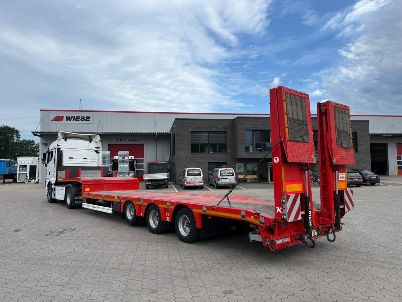 Kässbohrer K.SLS ECO Tieflader mit hydraulischen Rampen - Low loader semi-trailer: picture 1 Kässbohrer K.SLS ECO Tieflader mit hydraulischen Rampen - Low loader semi-trailer: picture 1