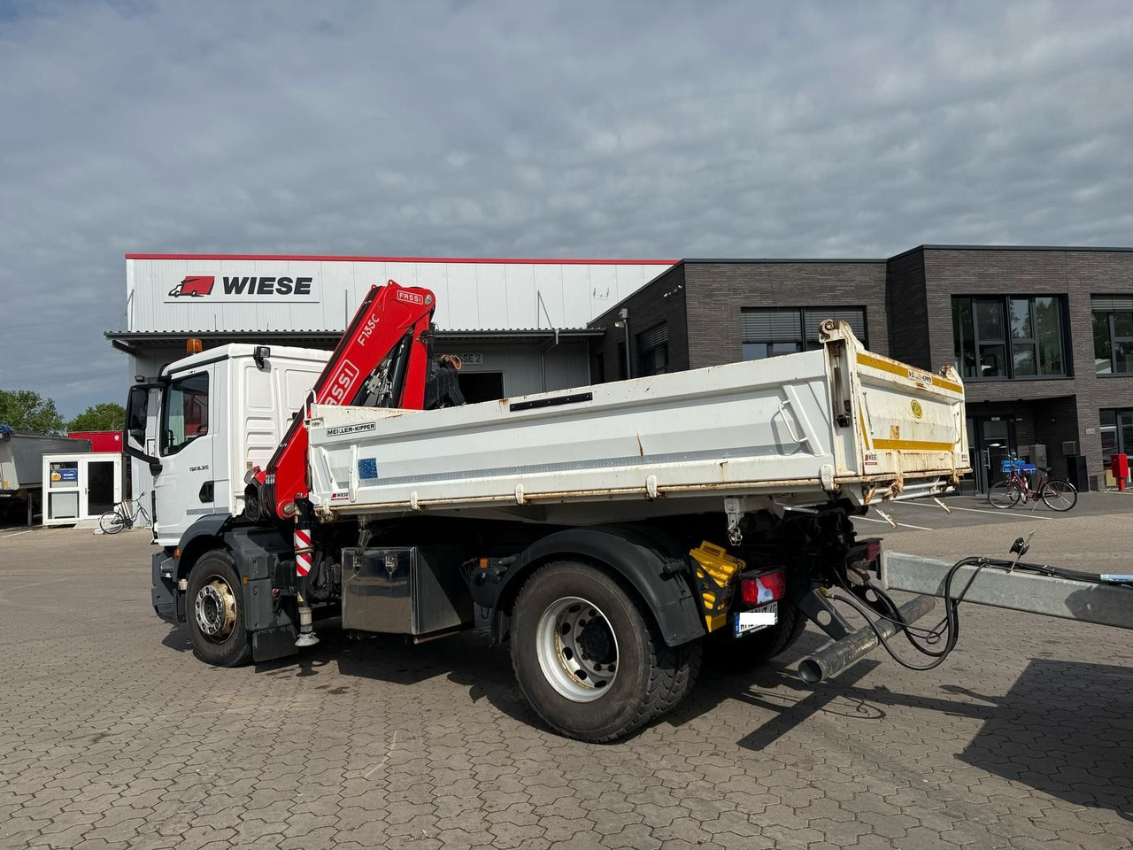 MAN TGM 18.320 4x2 BB mit Kran Fassi F135 Kipper - Tipper, Crane truck: picture 3 MAN TGM 18.320 4x2 BB mit Kran Fassi F135 Kipper - Tipper, Crane truck: picture 3