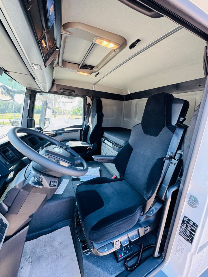 MAN TGS 32.510 mit F710 Frontkran sofort - Dropside/ Flatbed truck, Crane truck: picture 5 MAN TGS 32.510 mit F710 Frontkran sofort - Dropside/ Flatbed truck, Crane truck: picture 5