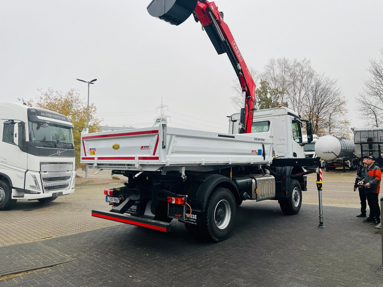 Mercedes-Benz Arocs 1835 4x4 Meiller Fassi Kran Kipper - Tipper, Crane truck: picture 5 Mercedes-Benz Arocs 1835 4x4 Meiller Fassi Kran Kipper - Tipper, Crane truck: picture 5