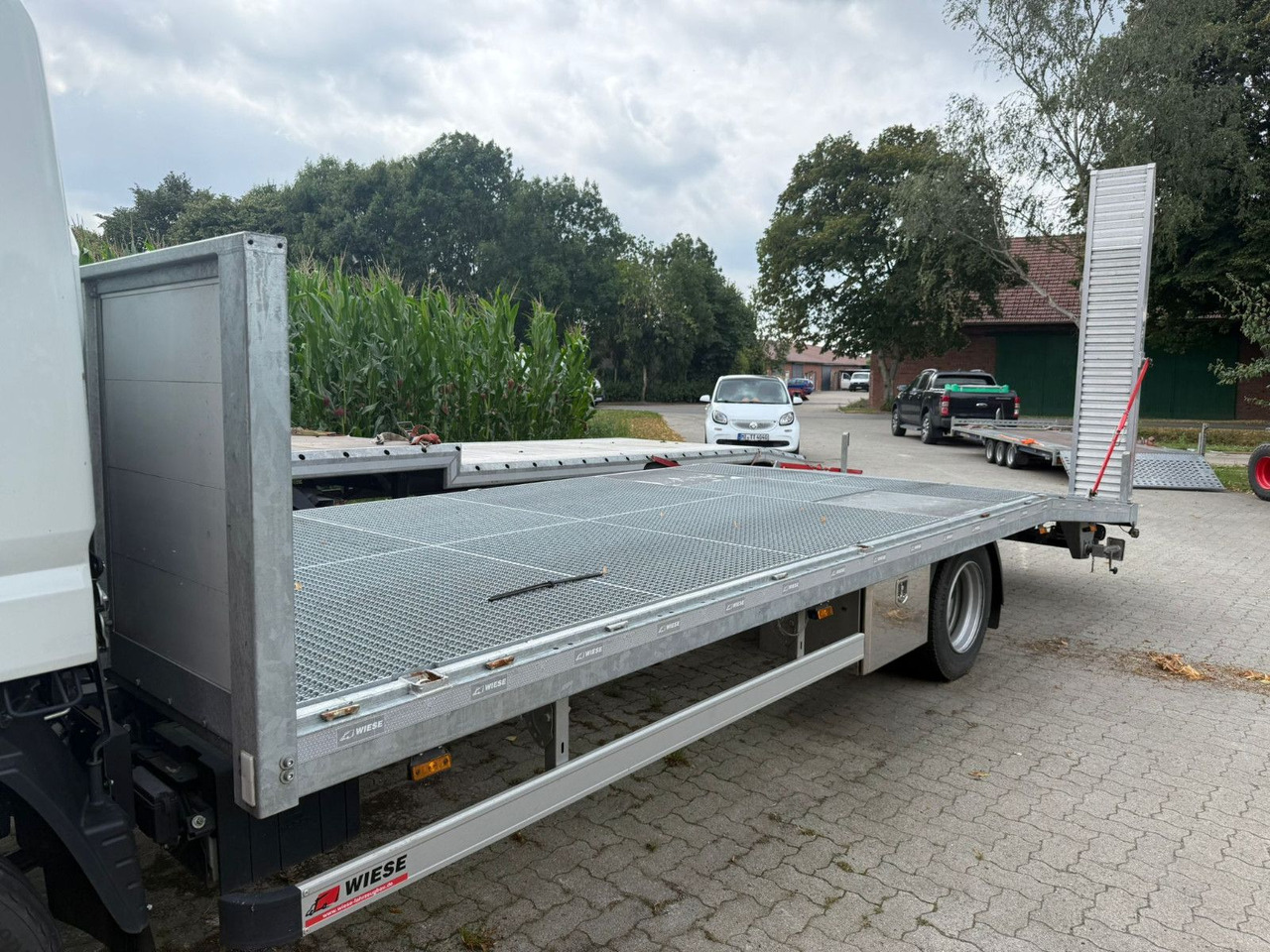 Mitsubishi Fuso Canter 7C18 Arbeitsbühnentransporter - Flatbed van: picture 4 Mitsubishi Fuso Canter 7C18 Arbeitsbühnentransporter - Flatbed van: picture 4
