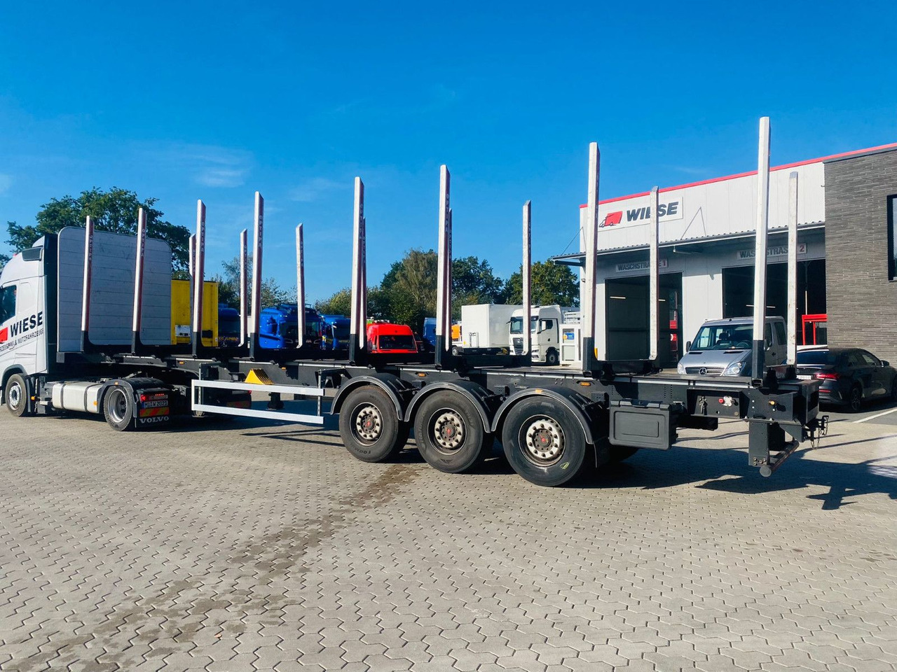 PAVIC Holzauflieger mit Schemel und Rungen - Timber semi-trailer: picture 4 PAVIC Holzauflieger mit Schemel und Rungen - Timber semi-trailer: picture 4