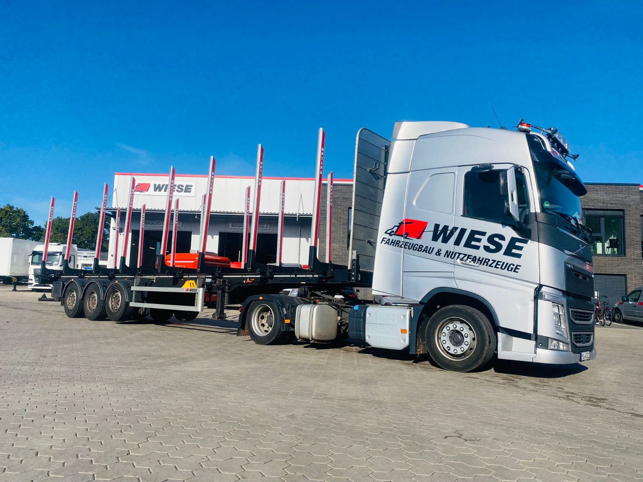 PAVIC Holzauflieger mit Schemel und Rungen - Timber semi-trailer: picture 1 PAVIC Holzauflieger mit Schemel und Rungen - Timber semi-trailer: picture 1