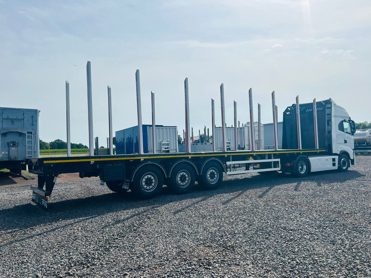 PAVIC PRSH27 Plateau Rungen Schnellwechselsystem - Timber semi-trailer: picture 4 PAVIC PRSH27 Plateau Rungen Schnellwechselsystem - Timber semi-trailer: picture 4