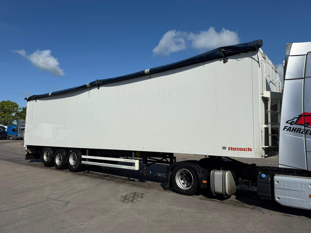 Reisch Schubboden 92m³ 1+3 Achse liftbar TÜV Neu - Walking floor semi-trailer: picture 1 Reisch Schubboden 92m³ 1+3 Achse liftbar TÜV Neu - Walking floor semi-trailer: picture 1