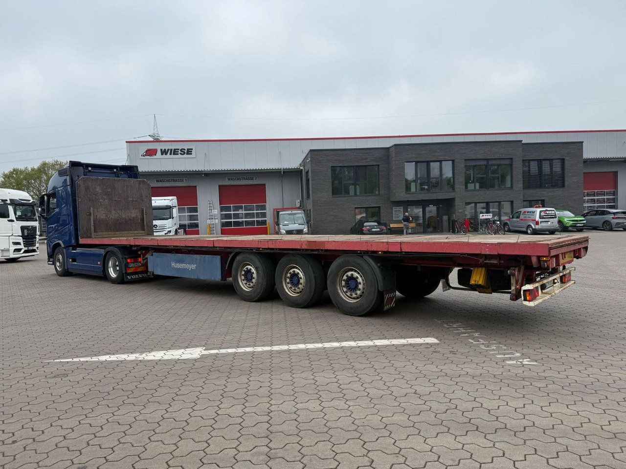 Schwarzmüller SPA 3/E Plattform Auflieger mit Schwerlastwinden - Dropside/ Flatbed semi-trailer: picture 1 Schwarzmüller SPA 3/E Plattform Auflieger mit Schwerlastwinden - Dropside/ Flatbed semi-trailer: picture 1