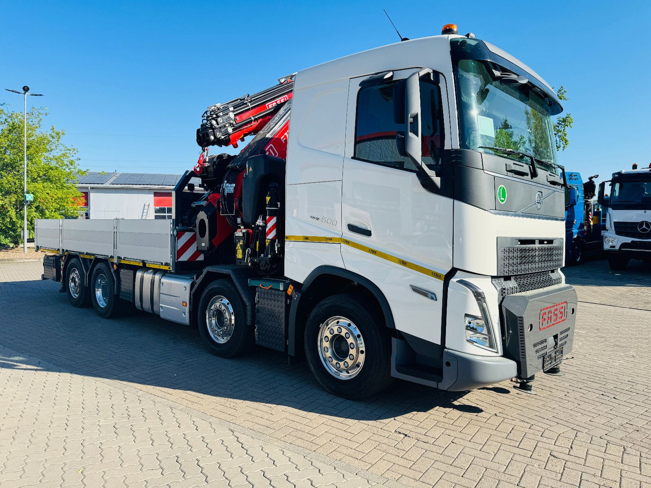 Volvo FH 500 8x2 mit F710RA.2.27 L426 und V20 Winde - Truck, Crane truck: picture 2 Volvo FH 500 8x2 mit F710RA.2.27 L426 und V20 Winde - Truck, Crane truck: picture 2