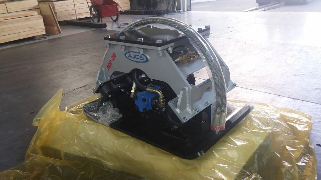 AJCE ACP-20 Vibration Plate Compactor - Vibratory plate: picture 4 AJCE ACP-20 Vibration Plate Compactor - Vibratory plate: picture 4