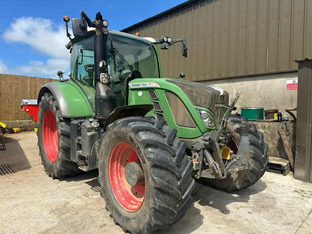 FENDT 724 Plus - Farm tractor: picture 4 FENDT 724 Plus - Farm tractor: picture 4