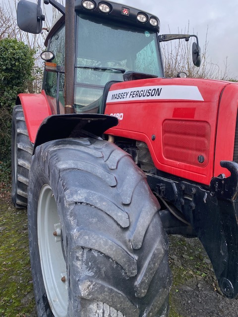 MASSEY FERGUSON 6480 DYNA 6 - Farm tractor: picture 1 MASSEY FERGUSON 6480 DYNA 6 - Farm tractor: picture 1