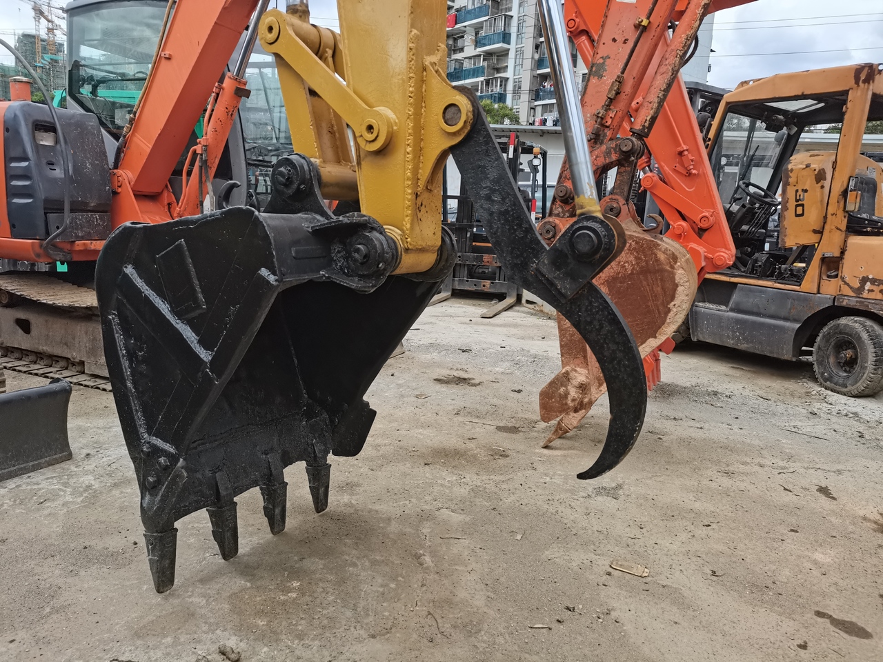 Mini excavator CATERPILLAR 308C: picture 6