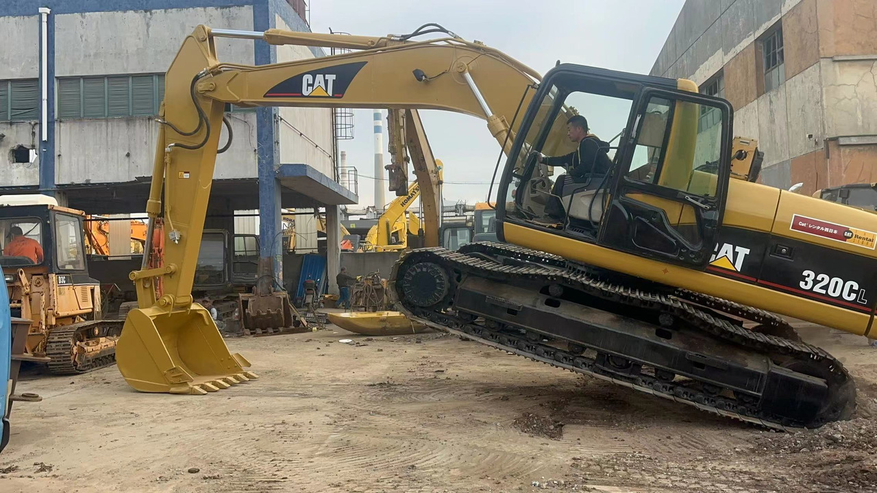 CATERPILLAR 320C 320B 320BL 325B - Crawler excavator: picture 3 CATERPILLAR 320C 320B 320BL 325B - Crawler excavator: picture 3