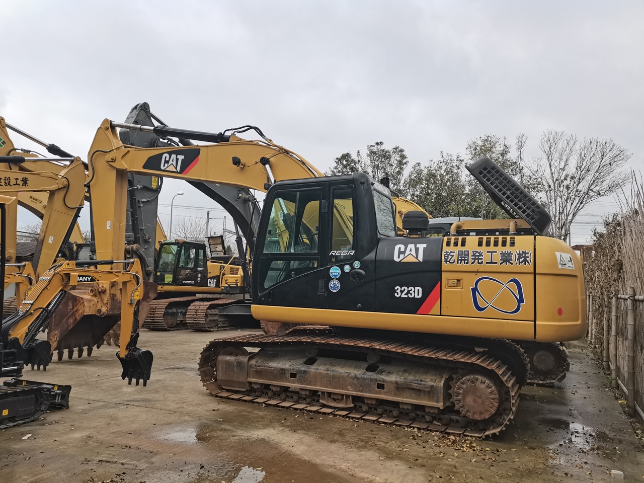 CATERPILLAR 323D - Crawler excavator: picture 5 CATERPILLAR 323D - Crawler excavator: picture 5