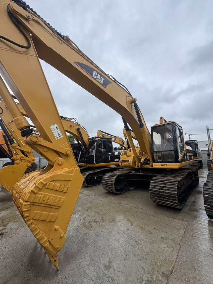CATERPILLAR 325BL - Crawler excavator: picture 3 CATERPILLAR 325BL - Crawler excavator: picture 3