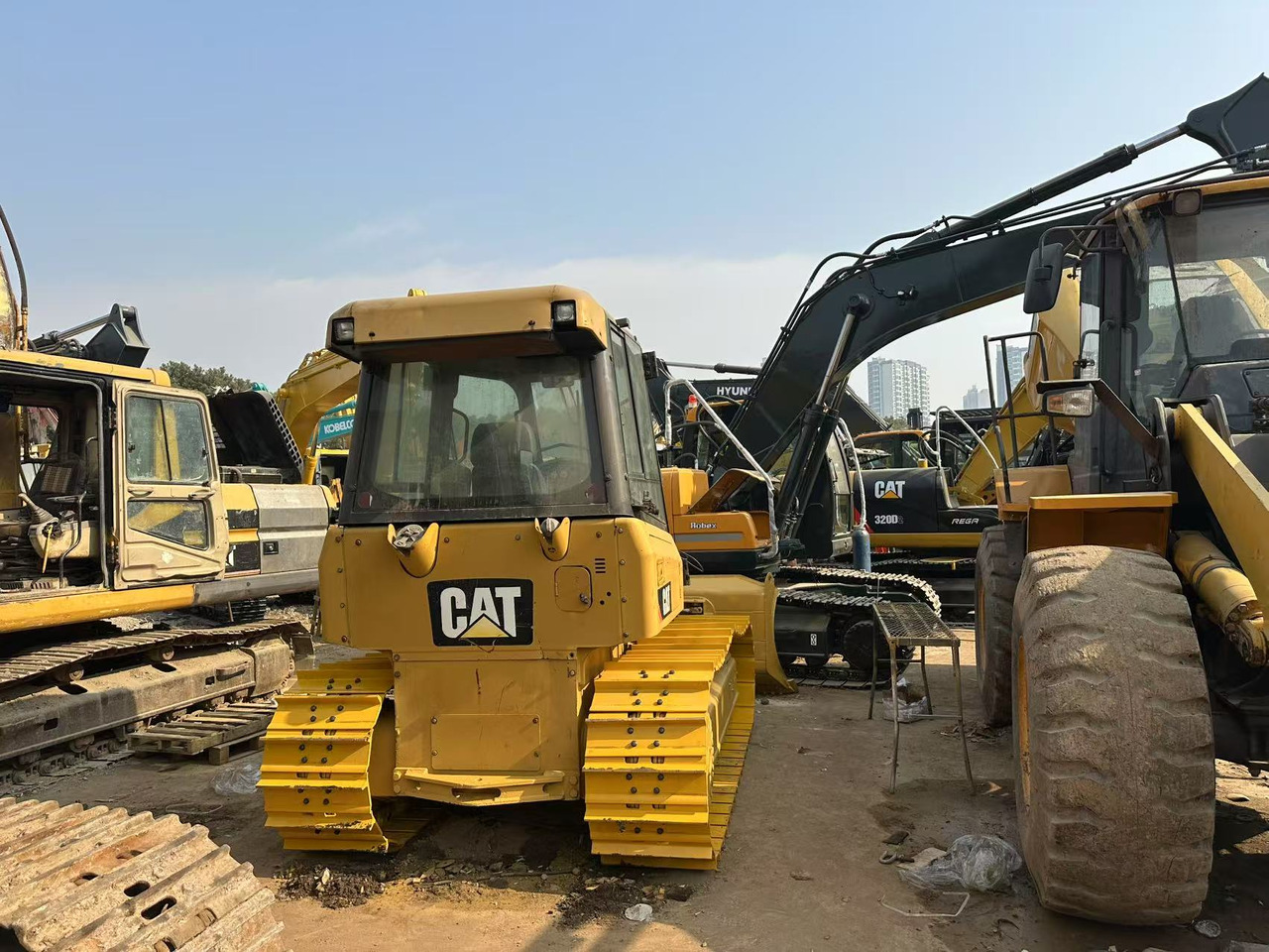 CATERPILLAR D5K - Bulldozer: picture 3 CATERPILLAR D5K - Bulldozer: picture 3