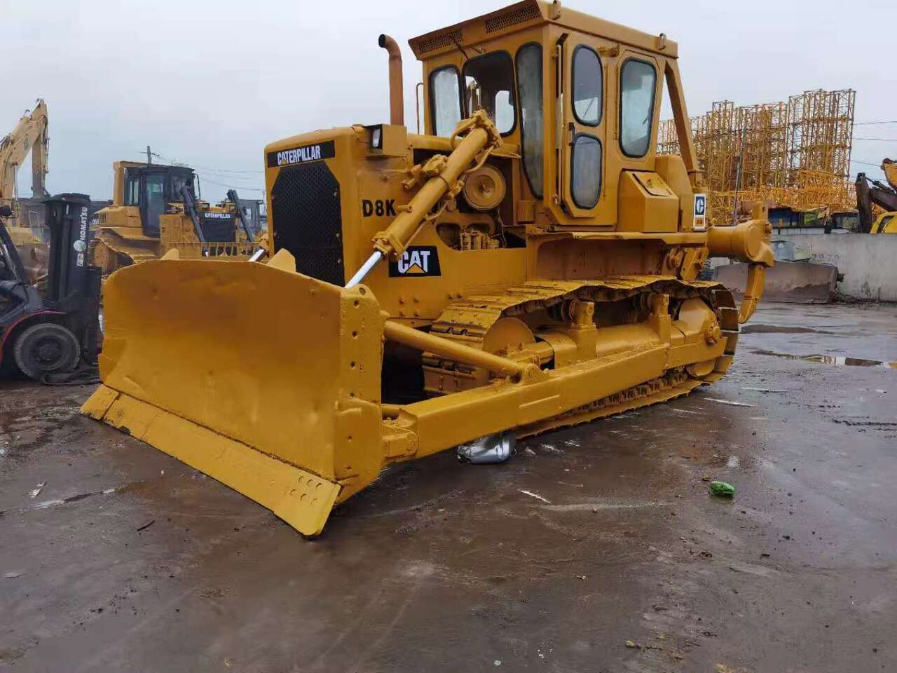 CATERPILLAR D8K - Bulldozer: picture 1 CATERPILLAR D8K - Bulldozer: picture 1