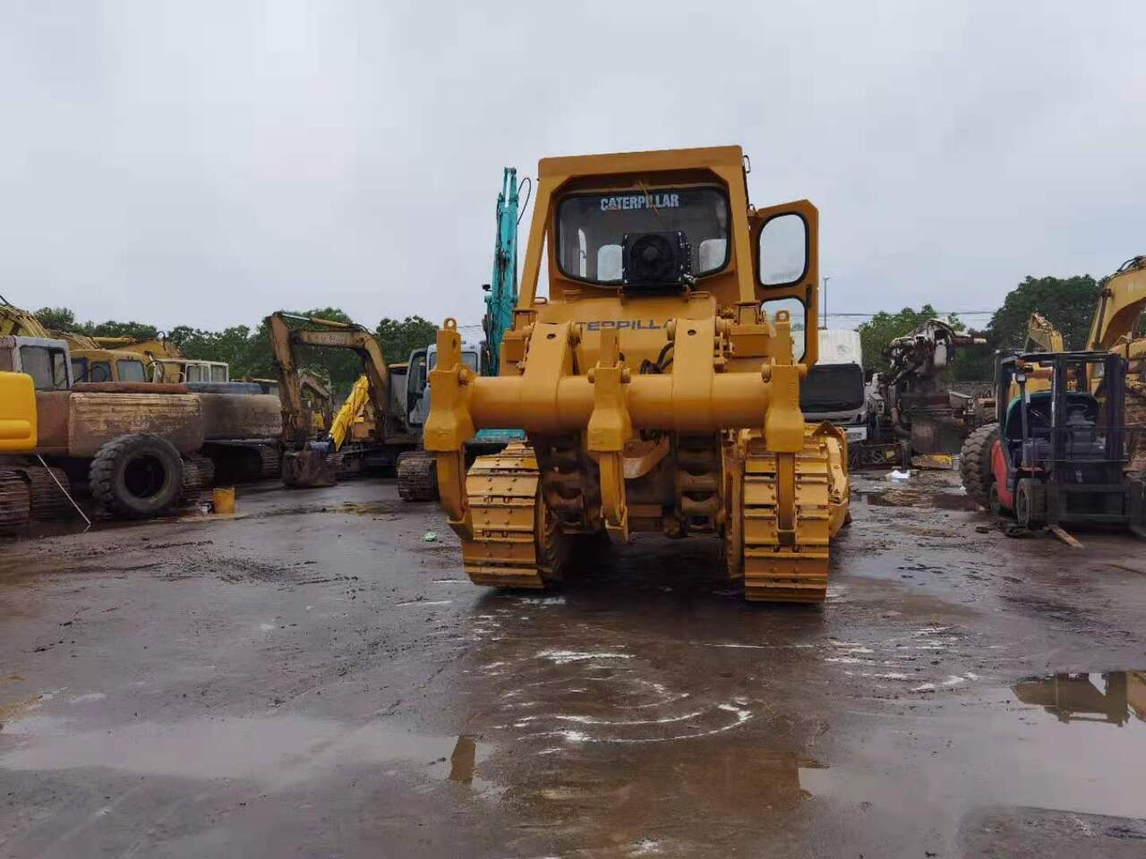 CATERPILLAR D8K - Bulldozer: picture 5 CATERPILLAR D8K - Bulldozer: picture 5