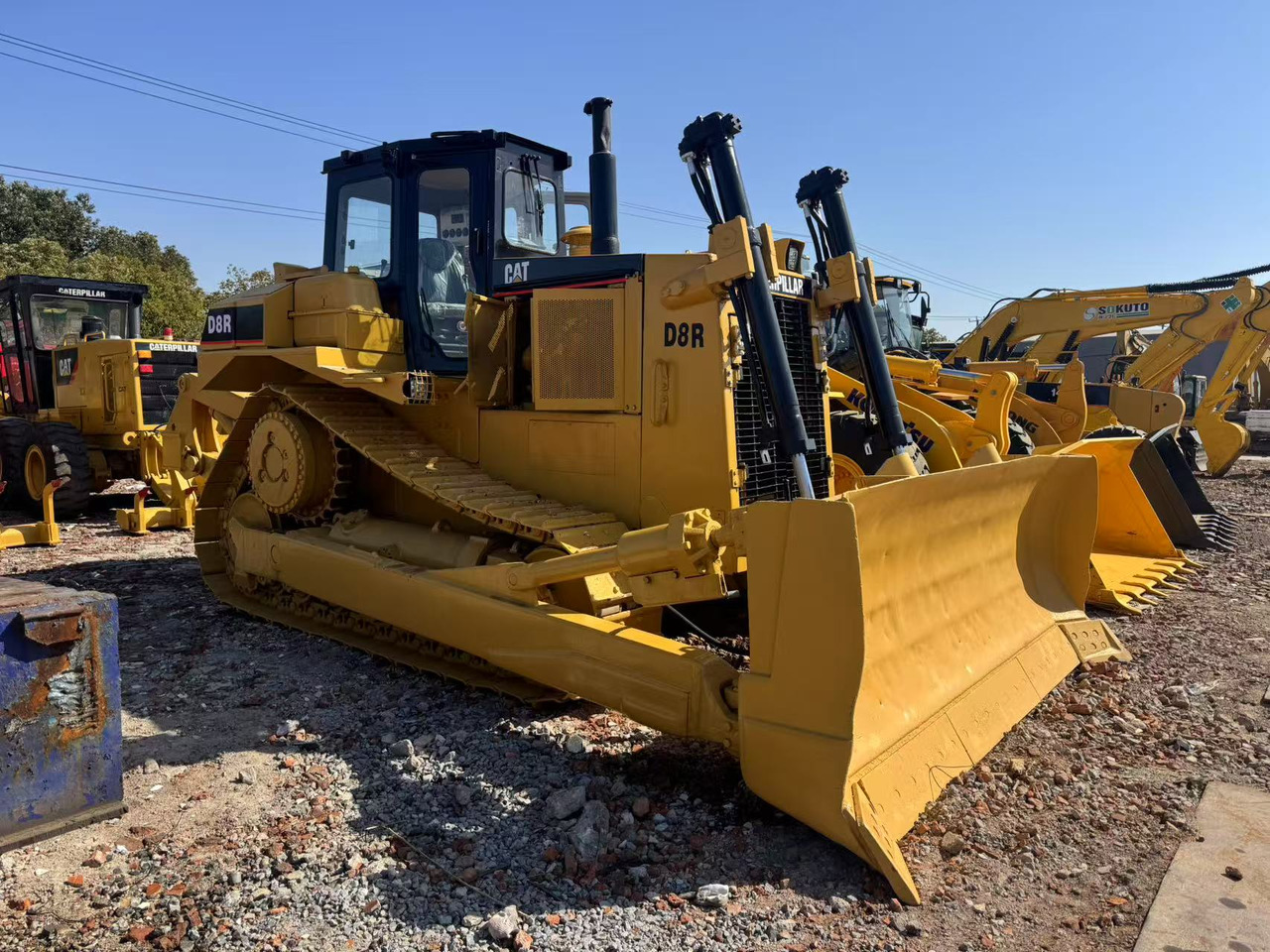CATERPILLAR D8R - Bulldozer: picture 1 CATERPILLAR D8R - Bulldozer: picture 1