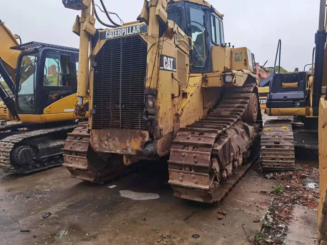 CATERPILLAR D9R - Bulldozer: picture 2 CATERPILLAR D9R - Bulldozer: picture 2