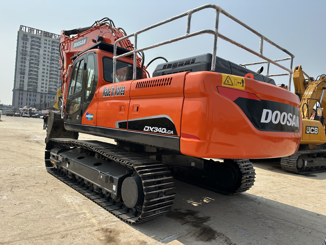 DOOSAN DX340LCA - Crawler excavator: picture 3 DOOSAN DX340LCA - Crawler excavator: picture 3