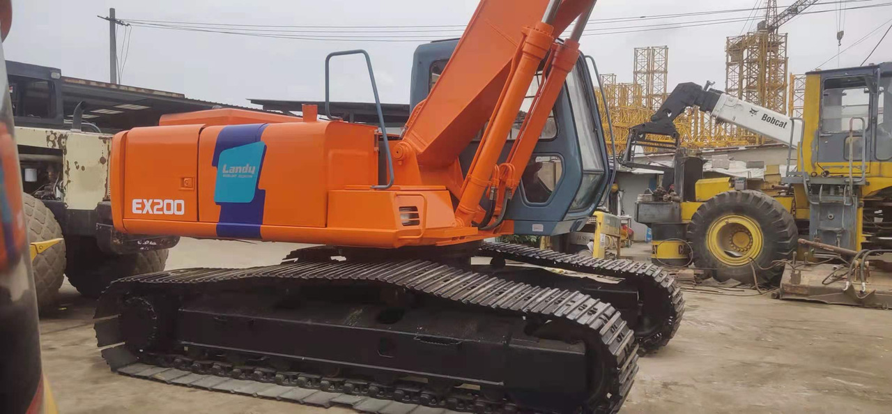 HITACHI EX200-2 - Crawler excavator: picture 4 HITACHI EX200-2 - Crawler excavator: picture 4