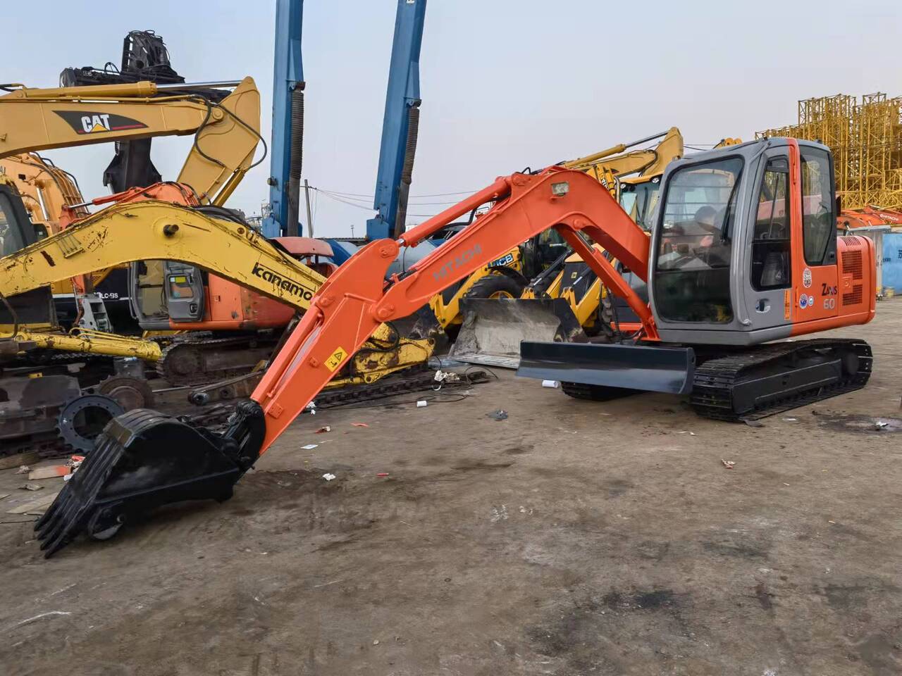 HITACHI ZX60 - Crawler excavator: picture 3 HITACHI ZX60 - Crawler excavator: picture 3
