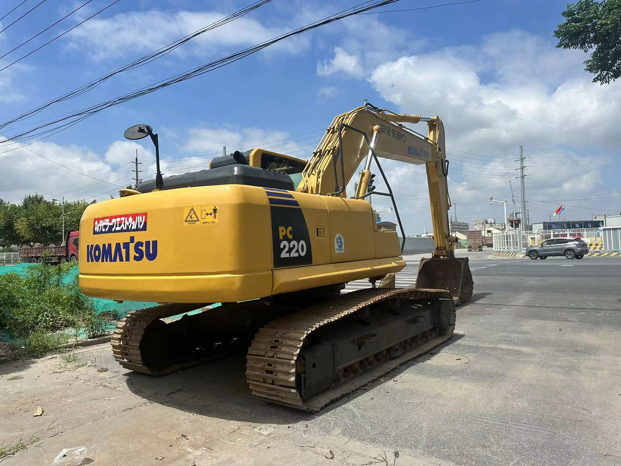 KOMATSU PC220-8 - Crawler excavator: picture 3 KOMATSU PC220-8 - Crawler excavator: picture 3