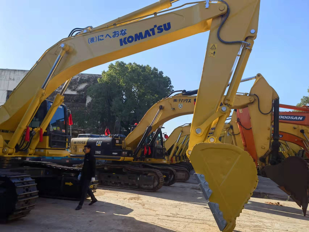 KOMATSU PC450-8-excavator - Crawler excavator: picture 4 KOMATSU PC450-8-excavator - Crawler excavator: picture 4
