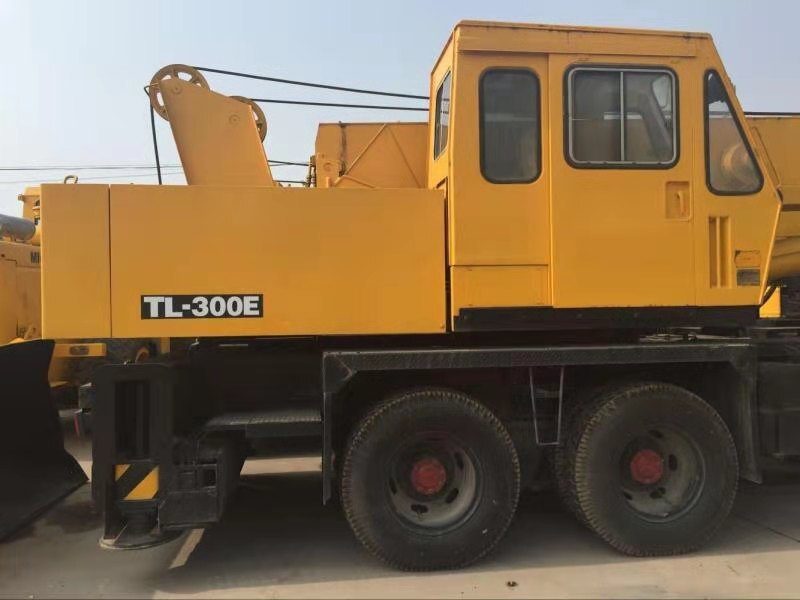 TADANO TL300-E - Crane: picture 4 TADANO TL300-E - Crane: picture 4