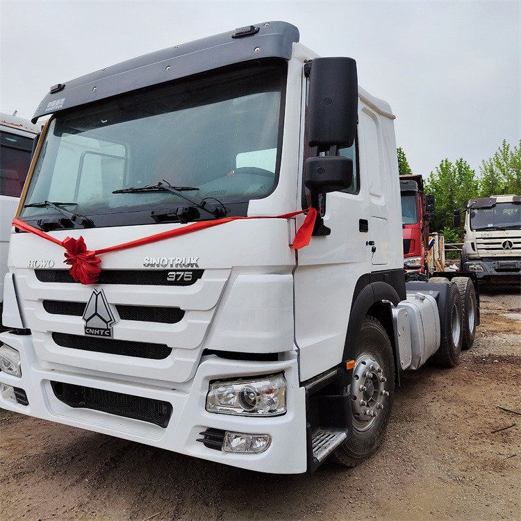 HOWO 6x4 375hp tractor-white - Tractor unit: picture 1 HOWO 6x4 375hp tractor-white - Tractor unit: picture 1